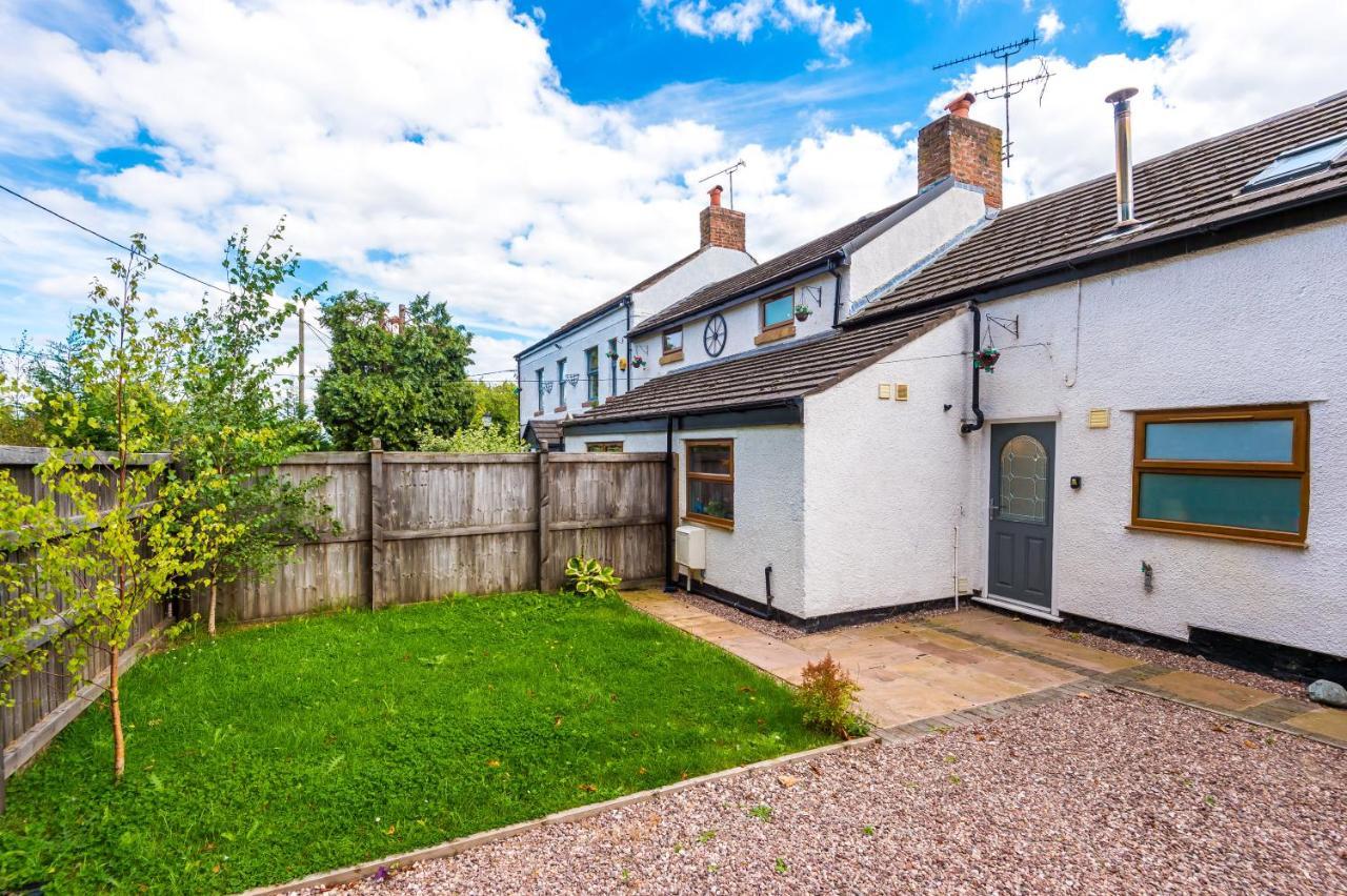 Charming 3-Bed Cottage In Chester, Ideal For Families & Workers, Free Parking - Sleeps 7 מראה חיצוני תמונה
