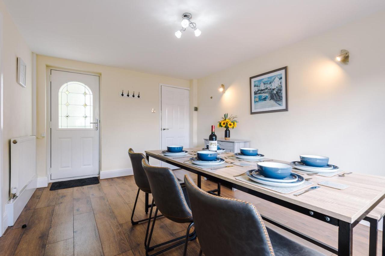 Charming 3-Bed Cottage In Chester, Ideal For Families & Workers, Free Parking - Sleeps 7 מראה חיצוני תמונה